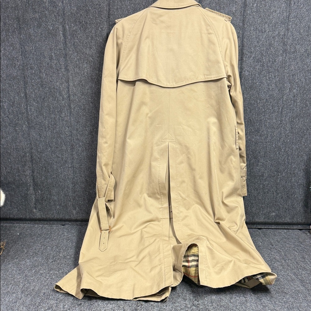 VINTAGE Burberry Beige Trench Coat for Women 10 Long - Picture 7 of 16